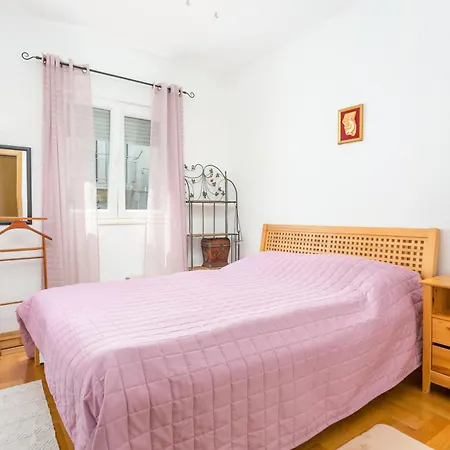 With Parking Space Seget Donji, - 21374 Apartman