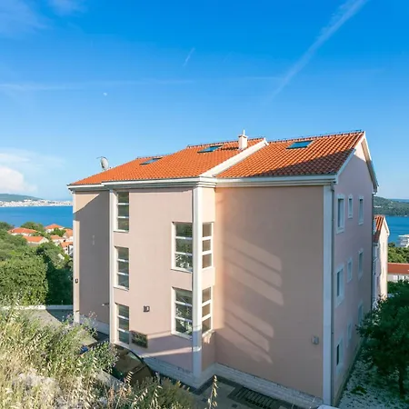 With Parking Space Seget Donji, - 21374 Apartament