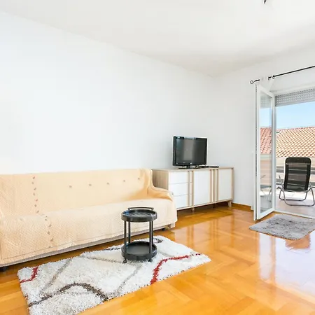 With Parking Space Seget Donji, - 21374 Apartman Trogir
