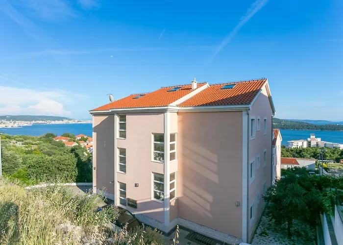 With Parking Space Seget Donji, - 21374 Διαμέρισμα