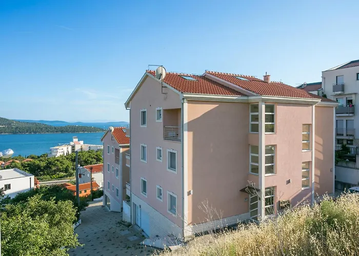 With Parking Space Seget Donji, - 21374 * Τρογκίρ