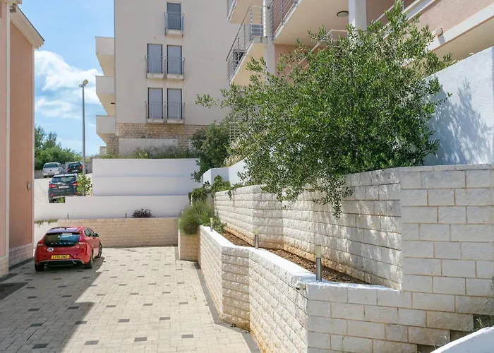 With Parking Space Seget Donji, - 21374 *